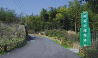 敲响两侧遗迹中的钟